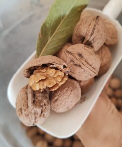 Alternative view of Yerli Ceviz 1Kg